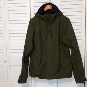 Eastern mountain sports rain coat.  Mens size S